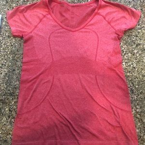 Women’s lulu shirt